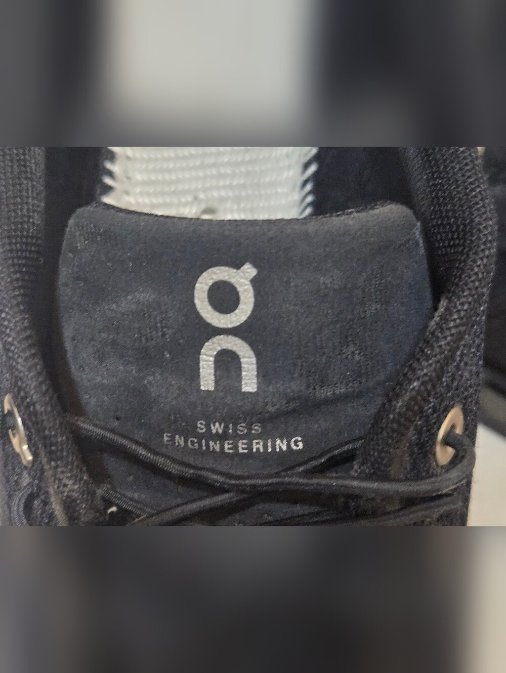 ON Cloud Running Sneaker Shoes Cloud 6 Black Womens Sz W8.5 - Picture 13 of 13